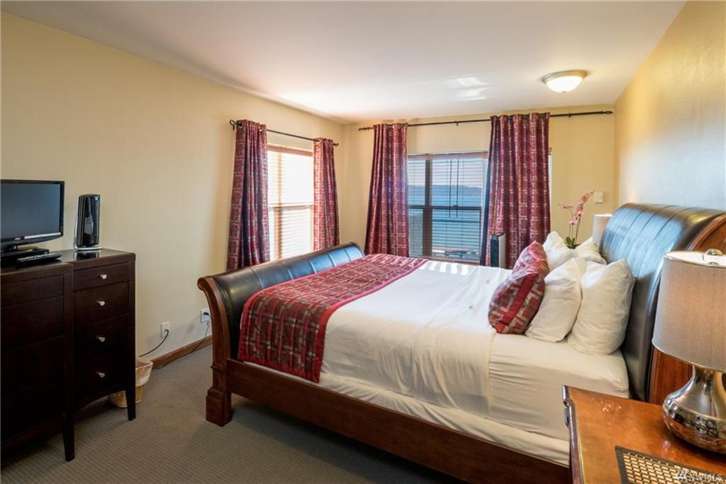 Camano Island Inn Exterior photo